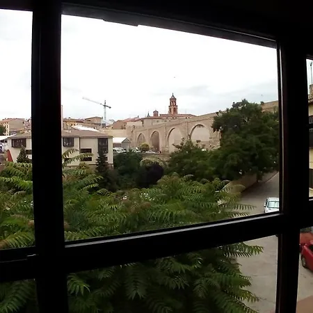 Flatsandrooms Los Arcos Апартаменты *